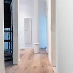 Deluxe Flat, Zentral, Ps4, Netflix, דירה